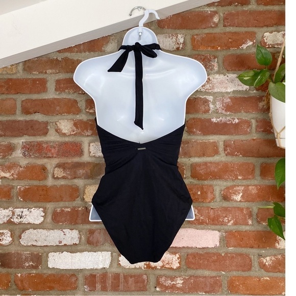Plunge One-Piece Swimsuit by
SEA LEVEL Size 4 US New without tags - Picture 5 of 9